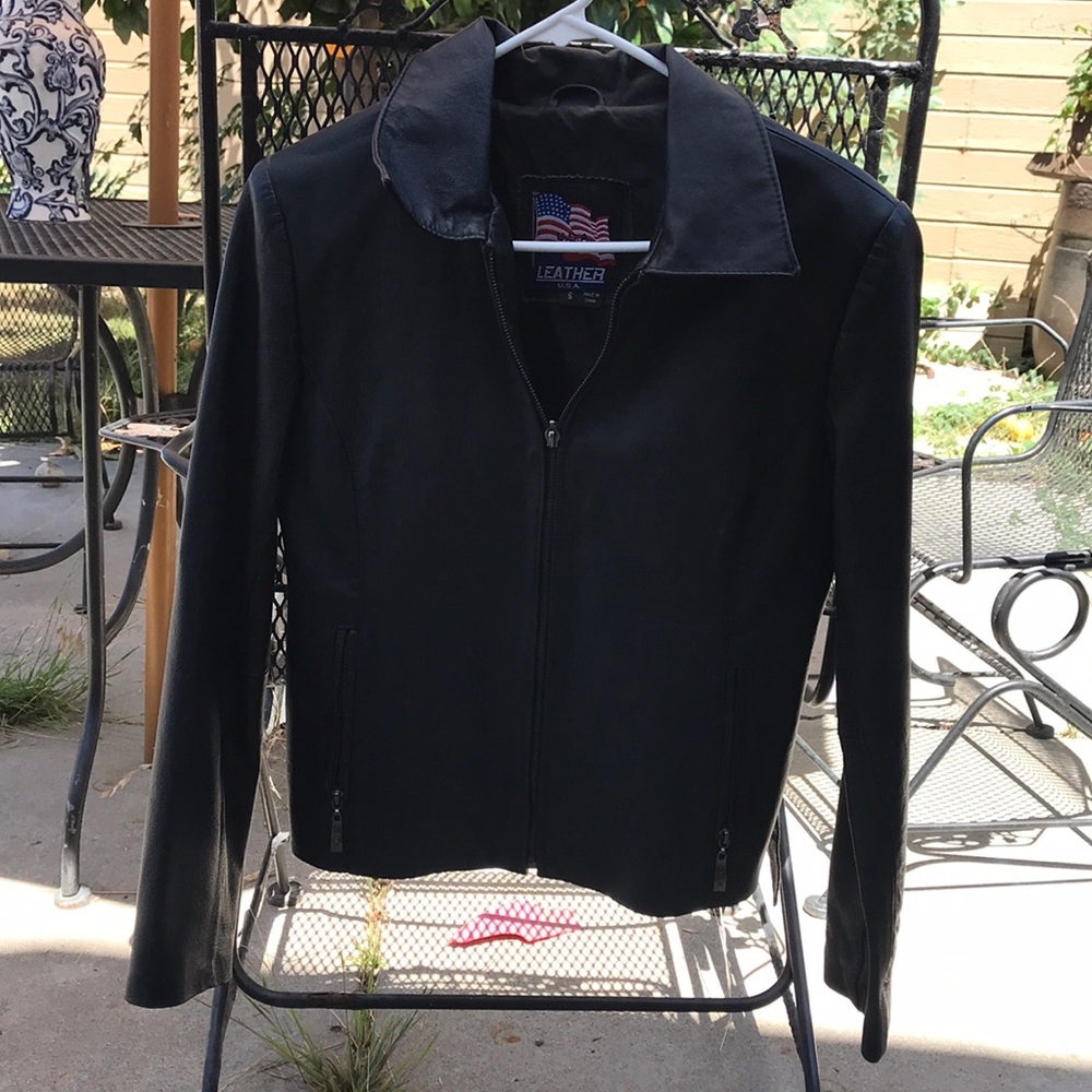 Women leather jacket, size small
